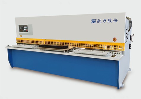 QC12K系列數(shù)控液壓擺式剪板機(jī)